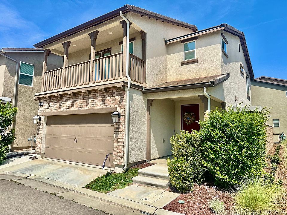 1st image of 241 Aria Ave S