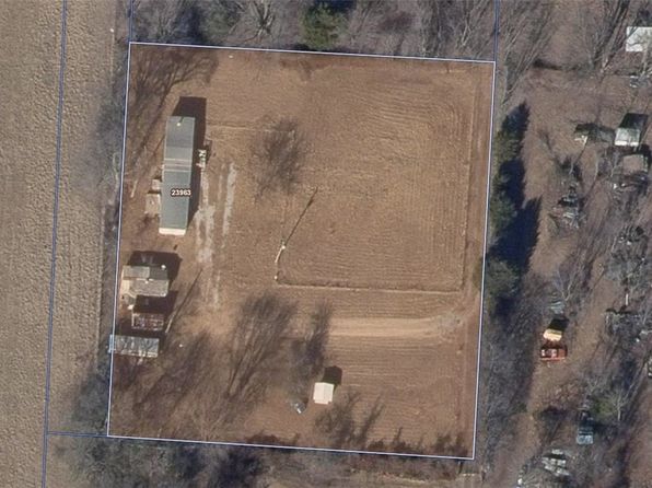 23963 Floyd Moore Rd, Gentry, AR 72734