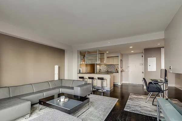 Rented by Winzone Realty Inc | media 15