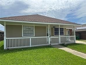 1st image of 805 Saint Andrews Blvd