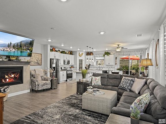 3rd image of 6171 Sweet Cherry Dr