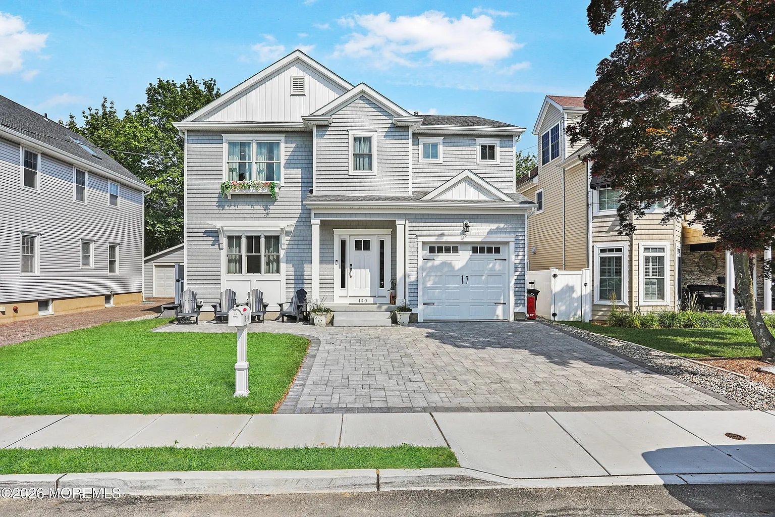 140 Curtis Place photo 1
