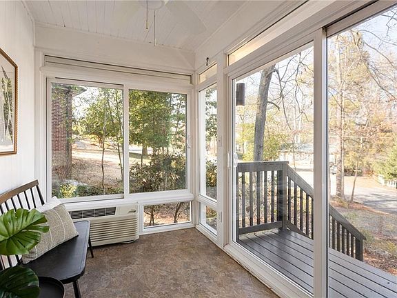 3rd image of 147 Mockingbird Ln