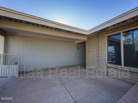 3rd image of 2863 W San Juan Ter