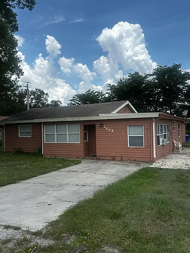2405 South St Photo 1