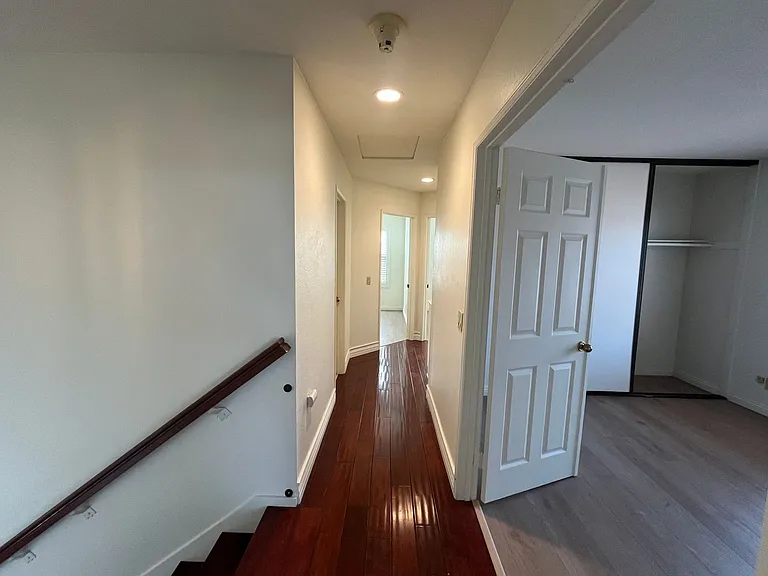 926 S Essex Rd — Photo 18