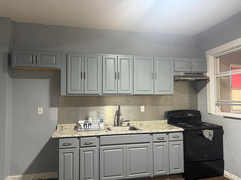 1st image of 74 Baldwin Ave #5C