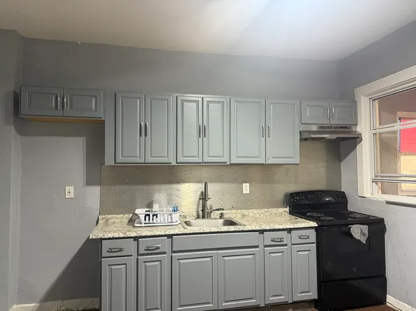 74 Baldwin Ave, Newark, NJ