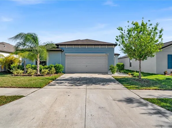 1841 Crinkle Leaf Ct, Ruskin, FL 33570