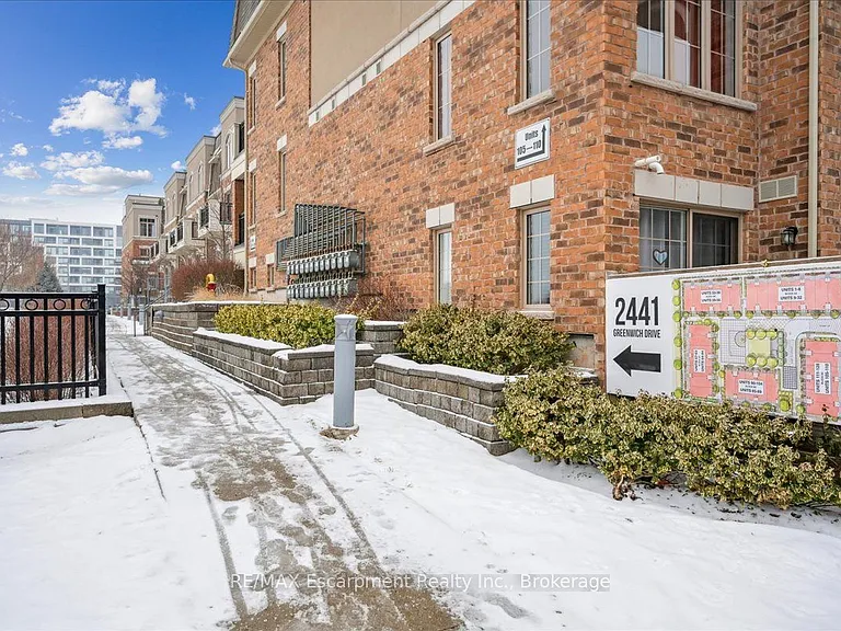 2441 Greenwich Dr #64 — Photo 3