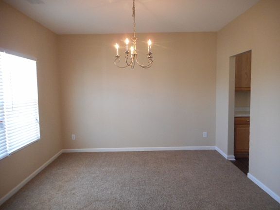 3rd image of 9 Silverbrook Ct