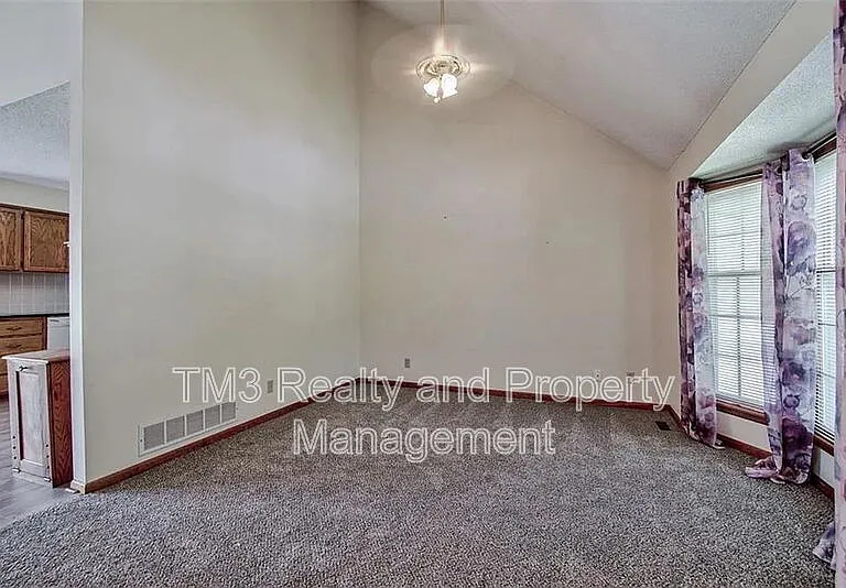 3521 Remington Ln — Photo 7