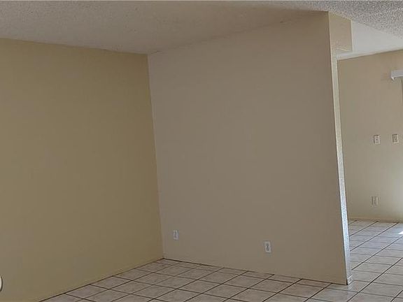 3rd image of 131 E Van Wagenen St