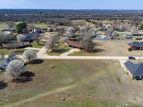 2nd image of Wilshire Rd