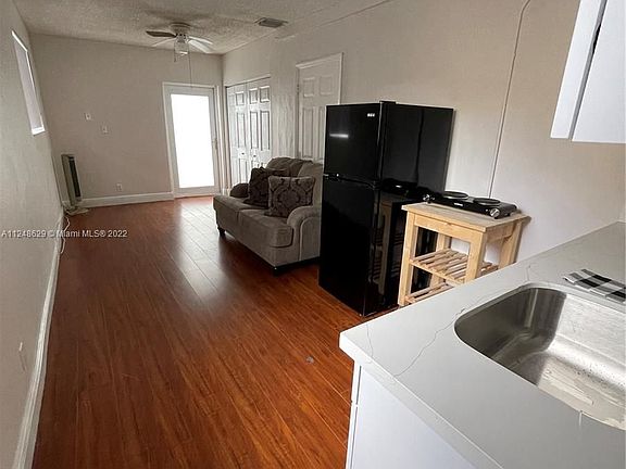3rd image of 1430 N 68th Ave #2