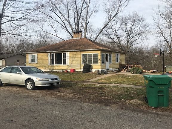 2nd image of 103 McMaster St