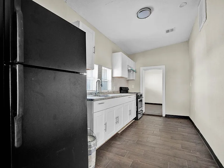 3816 Findley Ave — Photo 8