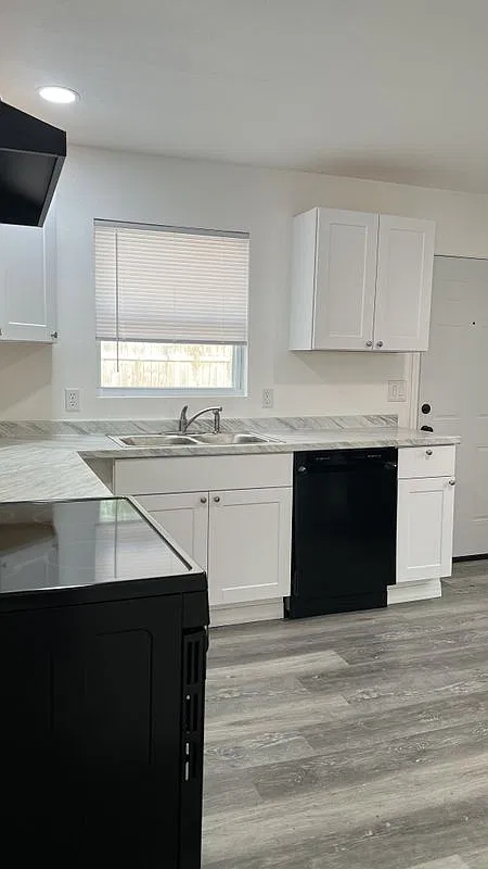 2 bed, 1.0 bath, 1044 sqft, $1,350 — Photo 4