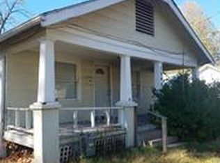 3044 N 33rd St, Kansas City, KS 66104