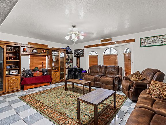 4th image of 7316 Armistad Ave
