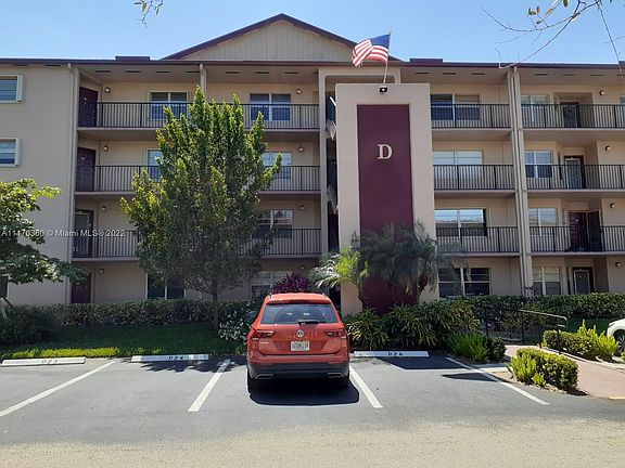 2nd image of 900 SW 128th Ave APT 203D
