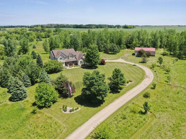 11814 Laramie Ln, Belle Plaine, MN 56011