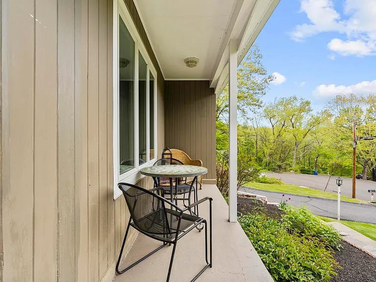 832 Quarter Mile Rd — Photo 3