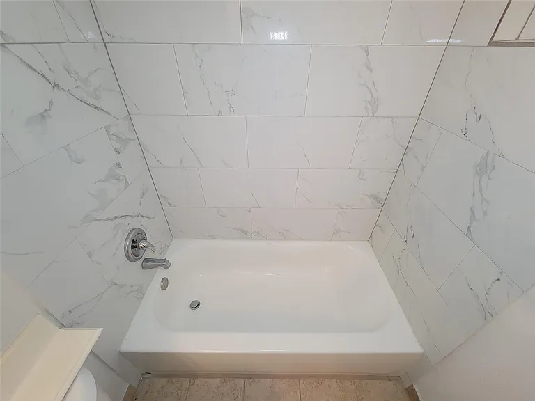17403 Canyon Knoll Dr — Photo 35