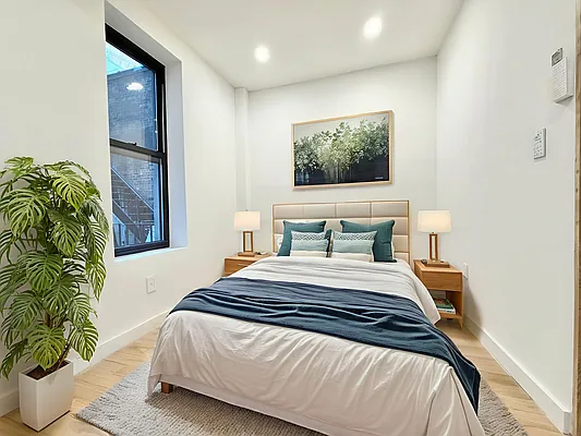 223 East 21st Street #1RR