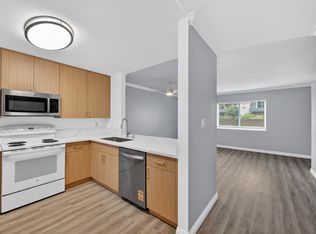 7545 Charmant Dr Unit 1301, San Diego, CA 92122
