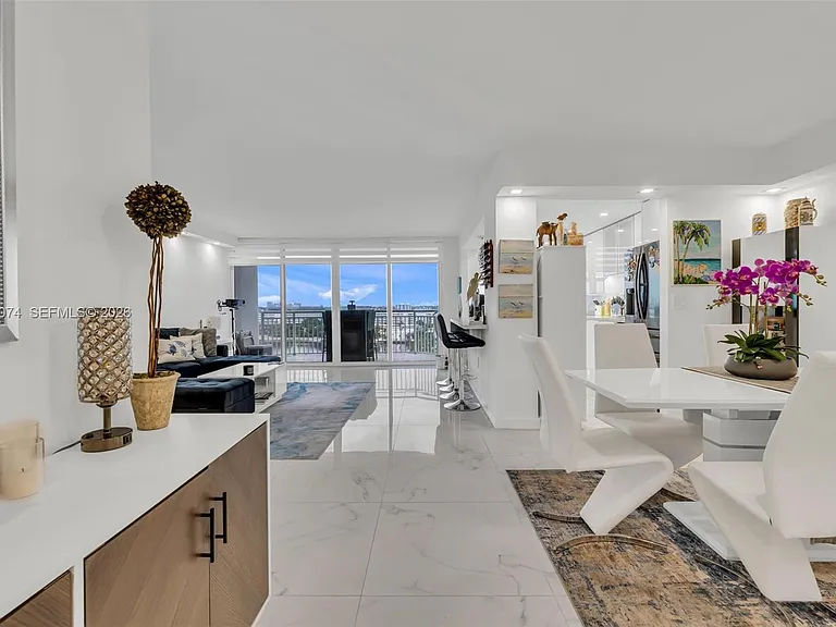 18071 Biscayne Blvd #901 — Photo 4