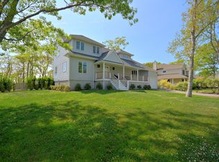 42 Landing Ln, East Quogue, NY 11942
