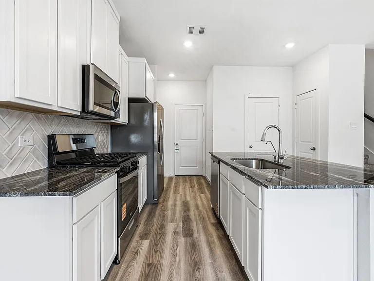17818 Delmar Hts — Photo 6