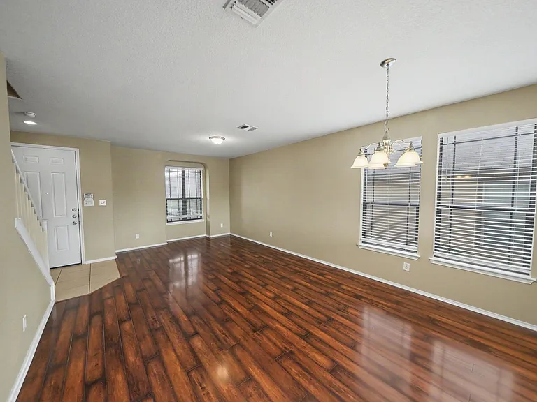 10917 Almond Crst — Photo 10