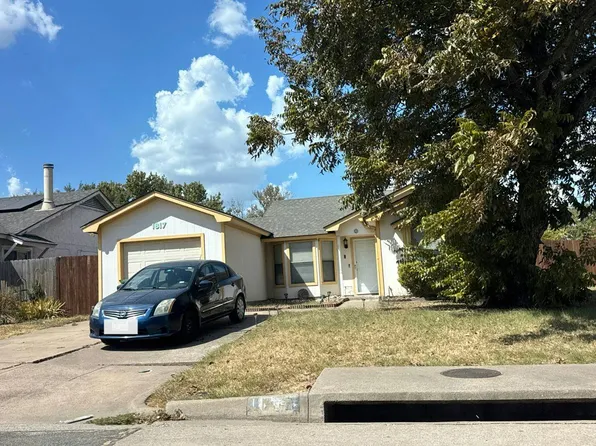 1817 Gentle Wind Dr, Arlington, TX 76018
