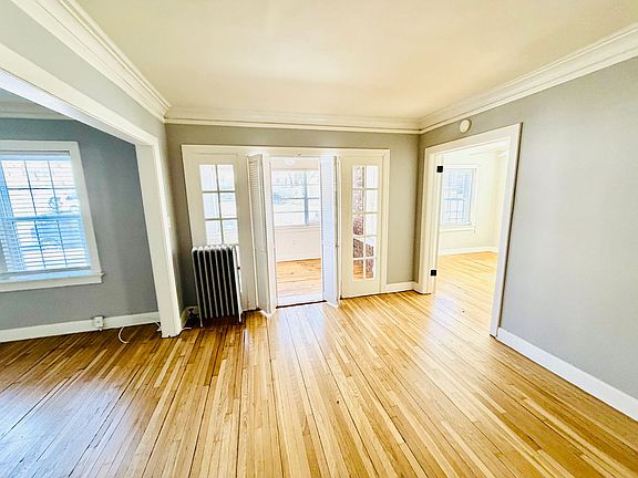 5th image of 133 E 46th St #1