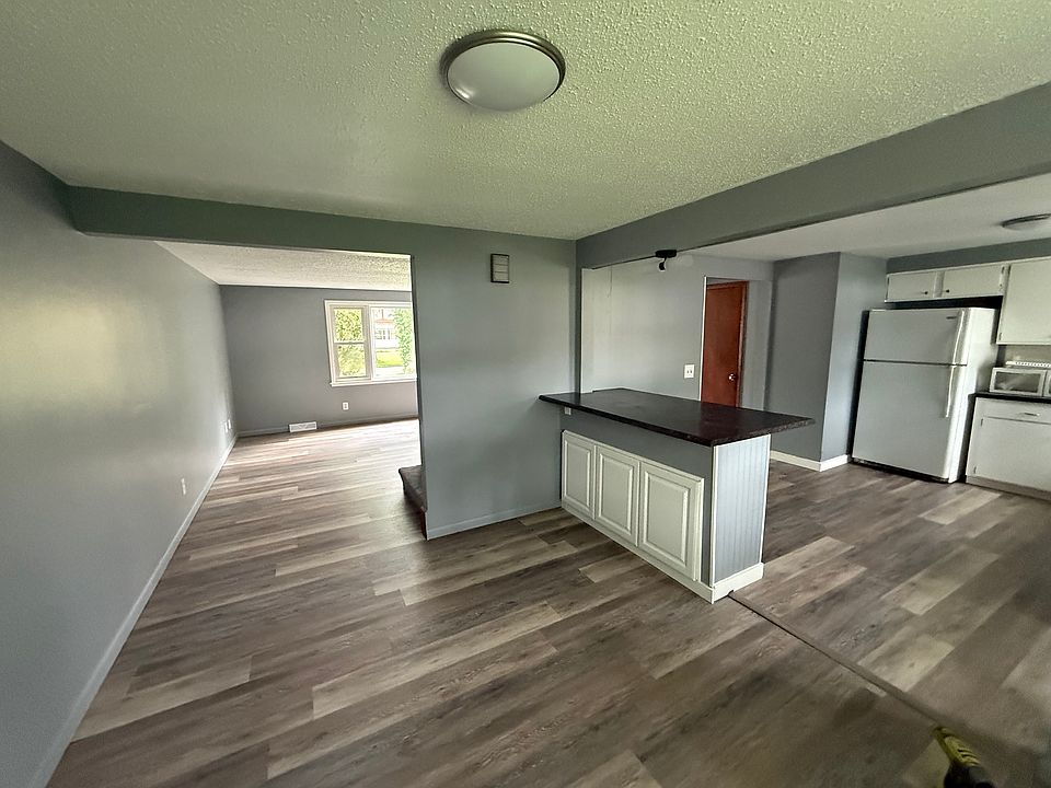 1st image of 152 Marine Dr #152