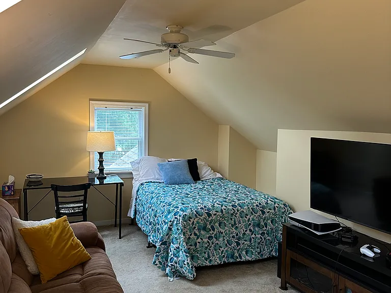 3900 Floyd Ave — Photo 9