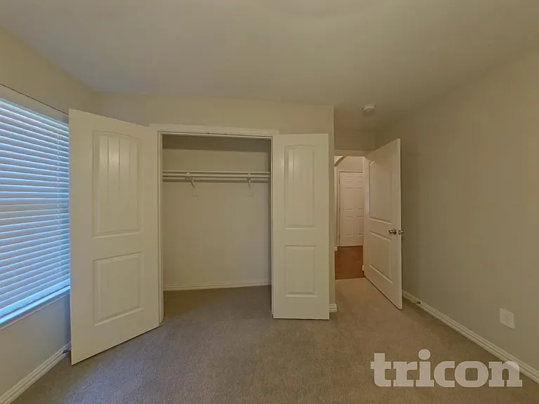 7432 Durness Dr — Photo 10
