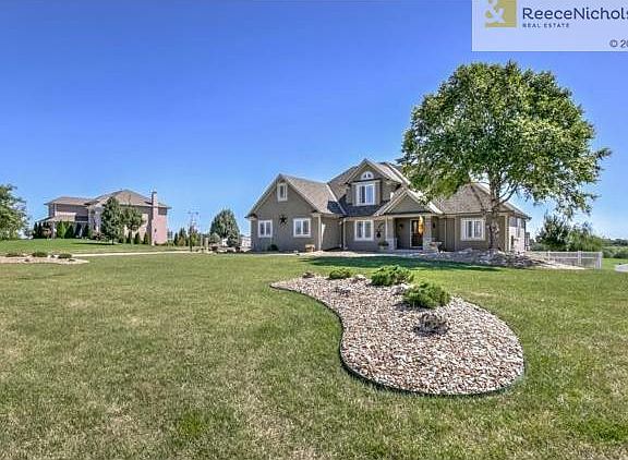 4th image of 5021 N 131st Dr