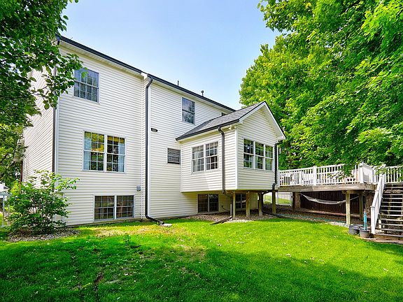 3rd image of 7709 Boulder Dr