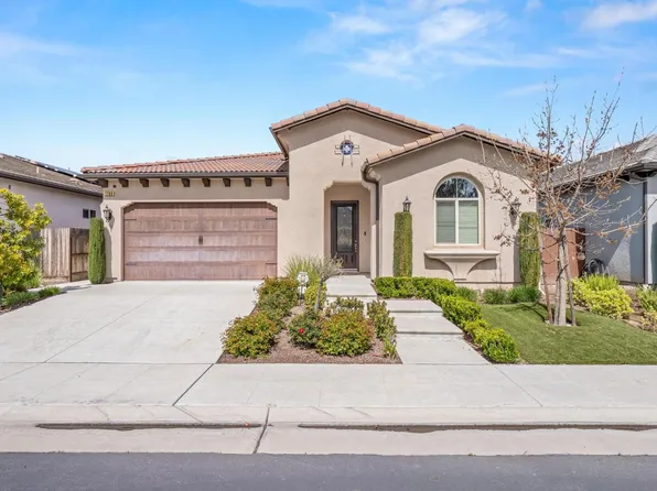 1760 E Benvenuto Dr, Fresno, CA 93730