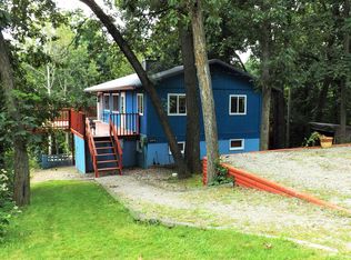 4122 Woodland Hills Dr, Brooklyn, IA 52211