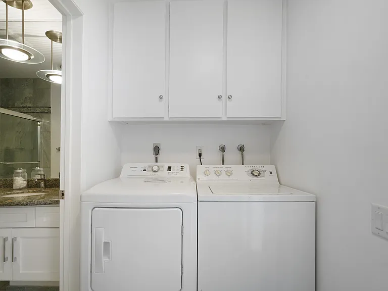 18111 Coastline Dr #2 — Photo 44