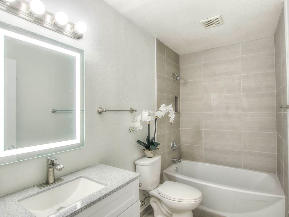 1st image of 1350 N Escondido Blvd Unit 16