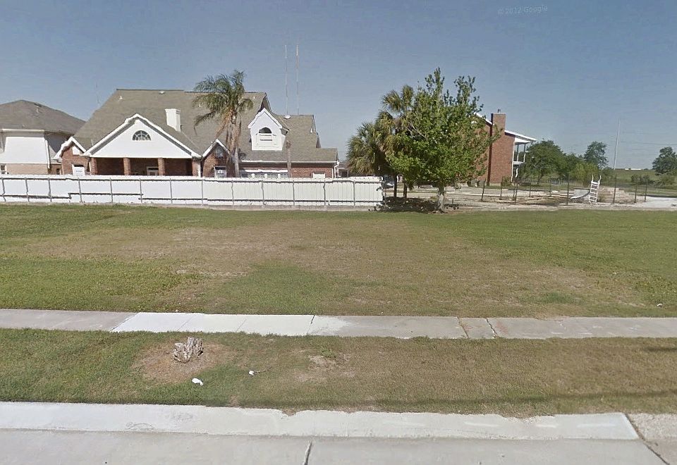 1st image of 3916 Campagna Dr
