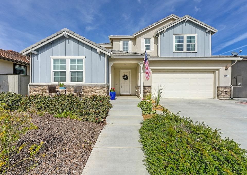 1st image of 2241 Scott Court