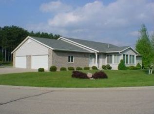 1615 Spruce Ct, Shawano, WI 54166