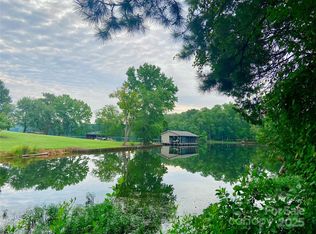 15186 Cove Point Ln #2, Norwood, NC 28128