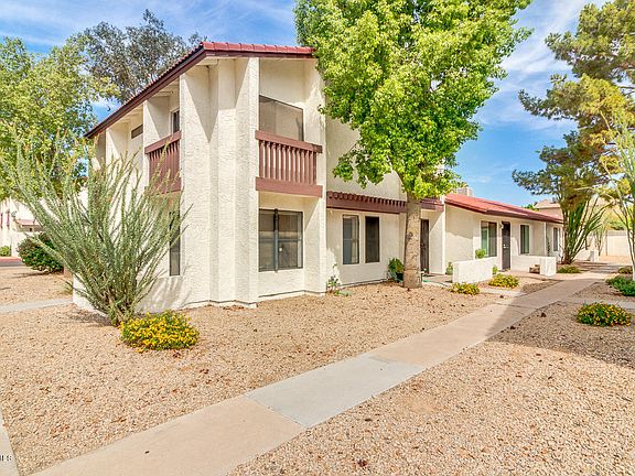 5th image of 2840 E Waltann Ln Unit 1